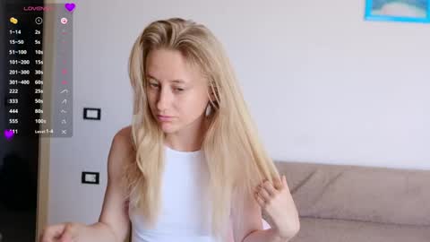 Snapshot of angeellina chatting on 4, 6, 2026 angeellina online show from 4, 6, 2026