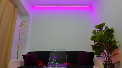 angel__vibe online show from 4, 12, 2025