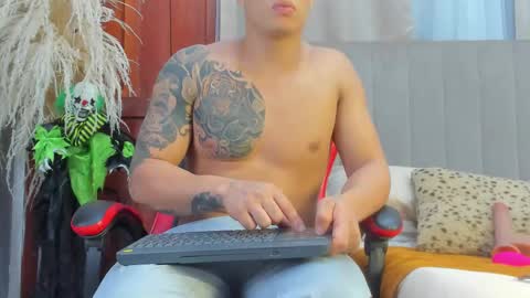 Snapshot of angel_adamx chatting on 23, 10, 2025 Angel online show from 23, 10, 2025