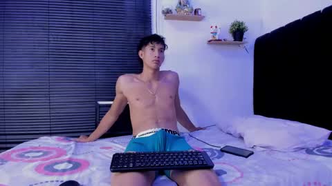 Snapshot of angel_boy0 chatting on 14, 5, 2026 angel_boy0 online show from 14, 5, 2026