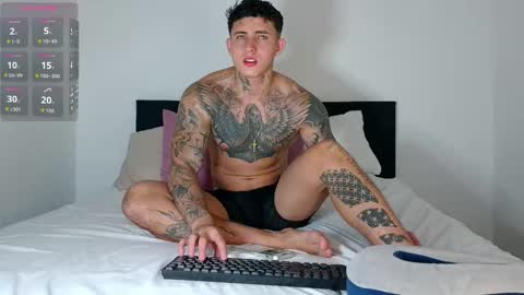 Snapshot of angel_boy01 chatting on 18, 10, 2025 angel_boy01 online show from 18, 10, 2025
