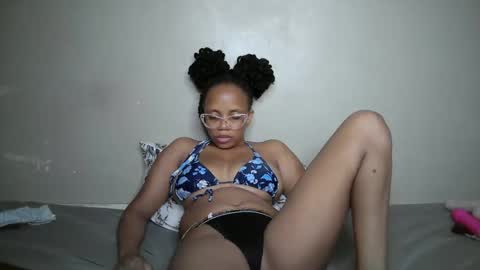 Snapshot of angel_cheupe chatting on 20, 11, 2025 angel_cheupe online show from 20, 11, 2025