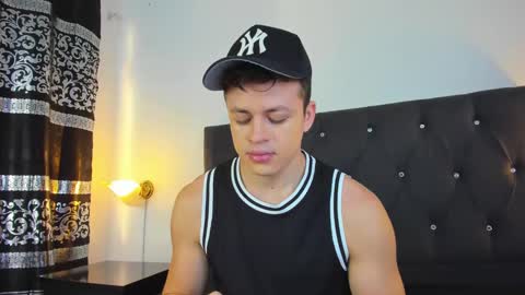 Angel Cuervo online show from 8, 1, 2025