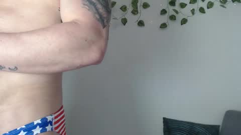 Snapshot of angel_curl chatting on 14, 11, 2025 Angel Curl online show from 14, 11, 2025