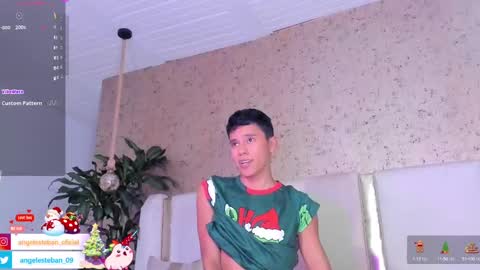 Snapshot of angel_esteban_fx chatting on 11, 12, 2024 ngel Esteban online show from 11, 12, 2024