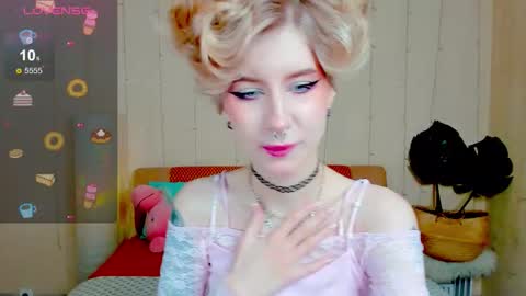 Snapshot of angel_julles chatting on 16, 11, 2025 Angel Dust online show from 16, 11, 2025