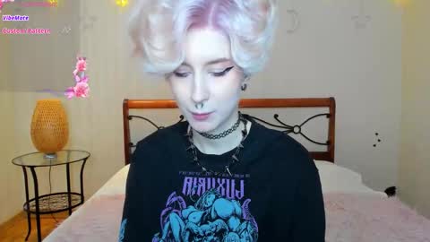 Snapshot of angel_julles chatting on 22, 11, 2025 Angel Dust online show from 22, 11, 2025