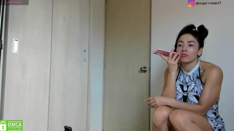 Snapshot of angel_malak chatting on 5, 10, 2025 ANGEL MALAK online show from 5, 10, 2025
