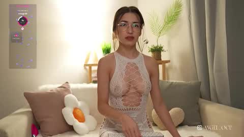 Snapshot of angel_ocu chatting on 10, 9, 2025 Angelina LushDomi is active Ill be happy to have fun with you Lets make hot show together online show from 10, 9, 2025