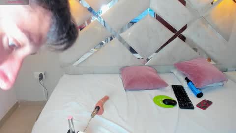 Snapshot of angel_sanzz chatting on 6, 2, 2026 angel_sanzz online show from 6, 2, 2026