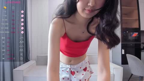 angel_soo online show from 24, 4, 2026