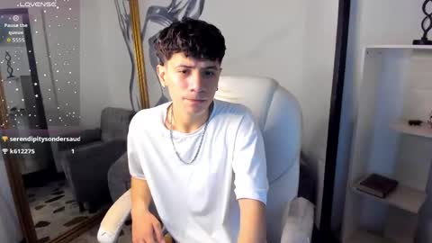 Snapshot of angel_st1 chatting on 12, 4, 2026 Angel online show from 12, 4, 2026