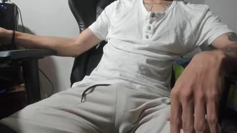 angel_straight online show from 12, 11, 2025