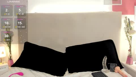 angel_velvet_ online show from 13, 12, 2025