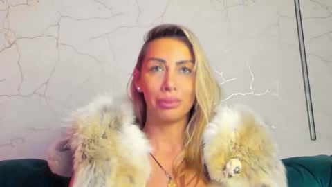 Anysia online show from 18, 11, 2025