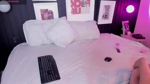 Snapshot of angel_zafiros chatting on 4, 2, 2026 Seortia Angel online show from 4, 2, 2026