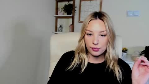 Angela online show from 4, 3, 2026