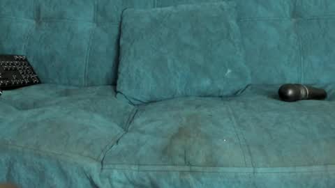 Angela online show from 25, 2, 2025