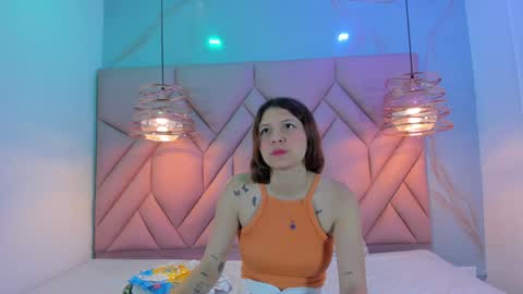 Snapshot of angelaa_cute chatting on 17, 1, 2025 ANGELA online show from 17, 1, 2025