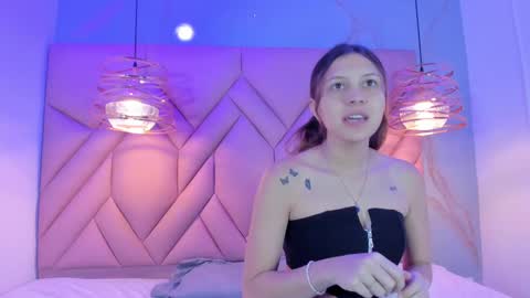 Snapshot of angelaa_cute chatting on 7, 3, 2025 ANGELA online show from 7, 3, 2025