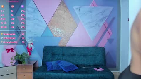 Angela online show from 6, 3, 2025