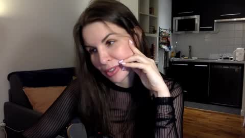 Angela online show from 23, 2, 2025