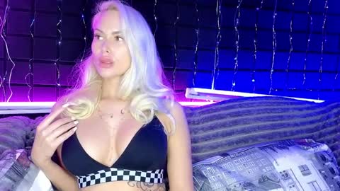 AngelaLaCherry online show from 9, 4, 2026