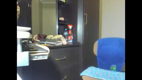 Snapshot of angelchezcka chatting on 1, 6, 2026 cheche online show from 1, 6, 2026