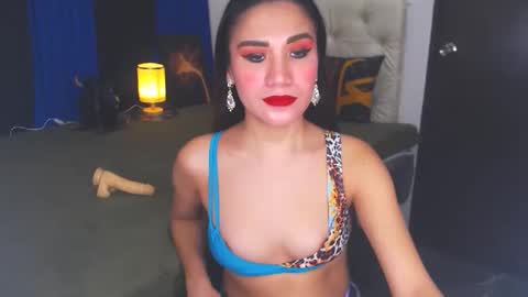 Snapshot of angelcumfallen chatting on 11, 1, 2025 Angel online show from 11, 1, 2025