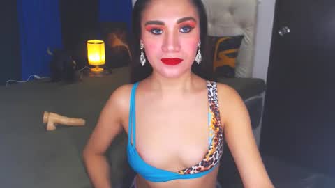 Snapshot of angelcumfallen chatting on 12, 1, 2025 Angel online show from 12, 1, 2025