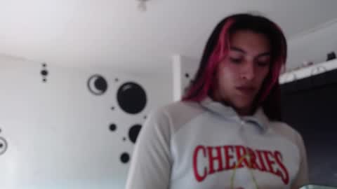 angele online show from 9, 3, 2025