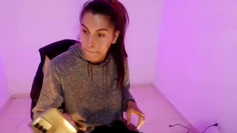 angele online show from 23, 3, 2026