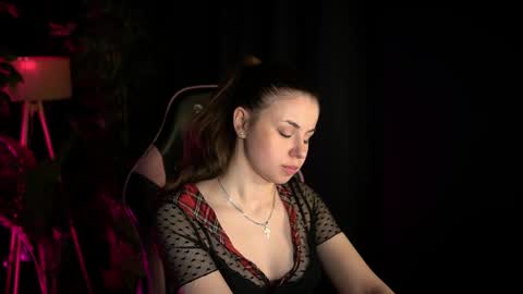 Snapshot of angeles_08 chatting on 18, 5, 2026 Angel online show from 18, 5, 2026