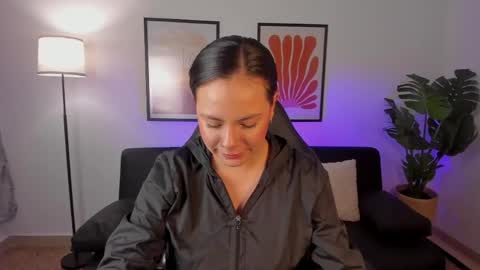Snapshot of angelica_cross chatting on 1, 6, 2026 Angelica Cross online show from 1, 6, 2026