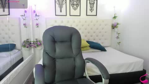 Snapshot of angelica_rolon chatting on 5, 6, 2026 angelica_rolon online show from 5, 6, 2026
