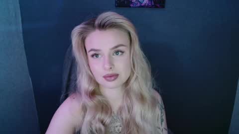 Snapshot of angelicablanch chatting on 19, 9, 2025 angelicablanch online show from 19, 9, 2025