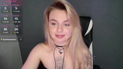 Snapshot of angelicablanch chatting on 2, 10, 2025 angelicablanch online show from 2, 10, 2025