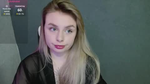 Snapshot of angelicablanch chatting on 12, 10, 2025 angelicablanch online show from 12, 10, 2025