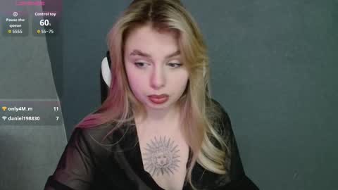 Snapshot of angelicablanch chatting on 21, 10, 2025 angelicablanch online show from 21, 10, 2025