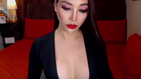 MS. AMALIA online show from 12, 3, 2025