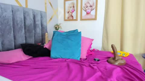   Angelina  online show from 11, 3, 2025