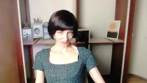 Angelina online show from 22, 9, 2025