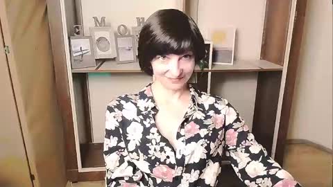 Snapshot of angelinalov_ chatting on 6, 5, 2026 Angelina online show from 6, 5, 2026