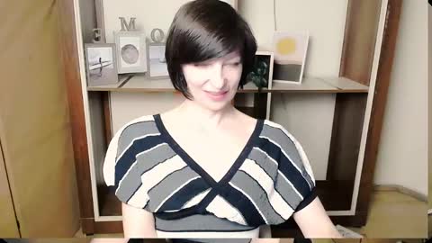 Snapshot of angelinalov_ chatting on 25, 5, 2026 Angelina online show from 25, 5, 2026