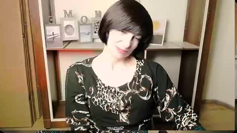 Snapshot of angelinalov_ chatting on 28, 5, 2026 Angelina online show from 28, 5, 2026
