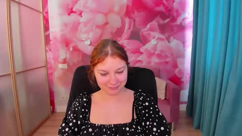 AngelinaLow online show from 25, 5, 2026