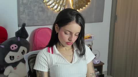 Snapshot of angeline__smith chatting on 14, 11, 2025 Angeline Smith online show from 14, 11, 2025