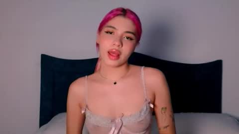 Angelinhaa  online show from 24, 11, 2025