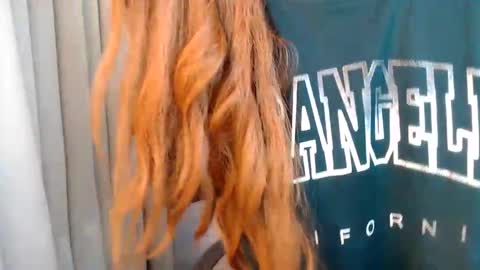 Snapshot of angelinnaxxx chatting on 17, 5, 2026 Anglina online show from 17, 5, 2026