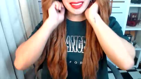 Snapshot of angelinnaxxx chatting on 20, 5, 2026 Anglina online show from 20, 5, 2026